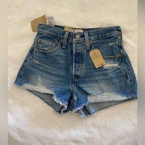 🖤 NEW Levi's Distressed High-Rise Denim Shorts w/tags